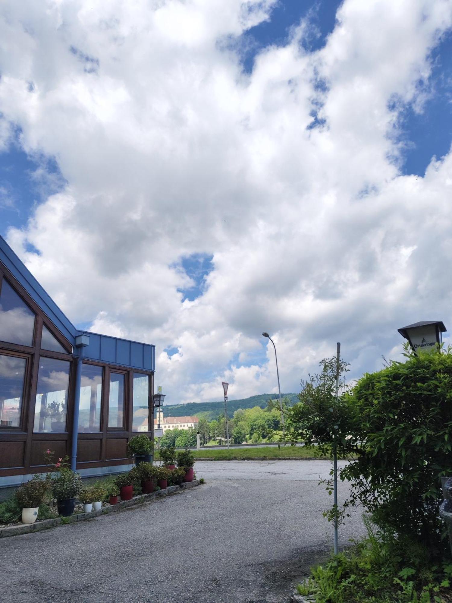 Asia Wok Gasthof Ybbs an der Donau Zewnętrze zdjęcie